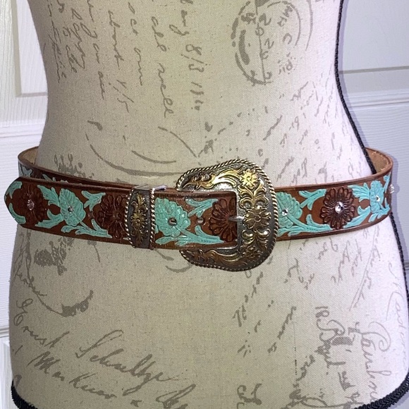 Vintage NWOT Red Spur Western Rodeo Cowgirl Bling Floral Tooled Leather Belt 34 main image 7